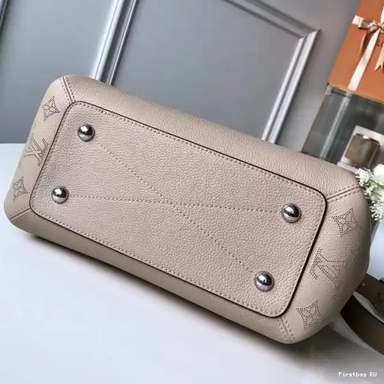 Firstbag Bag Vuitton Haumea Louis 0506
